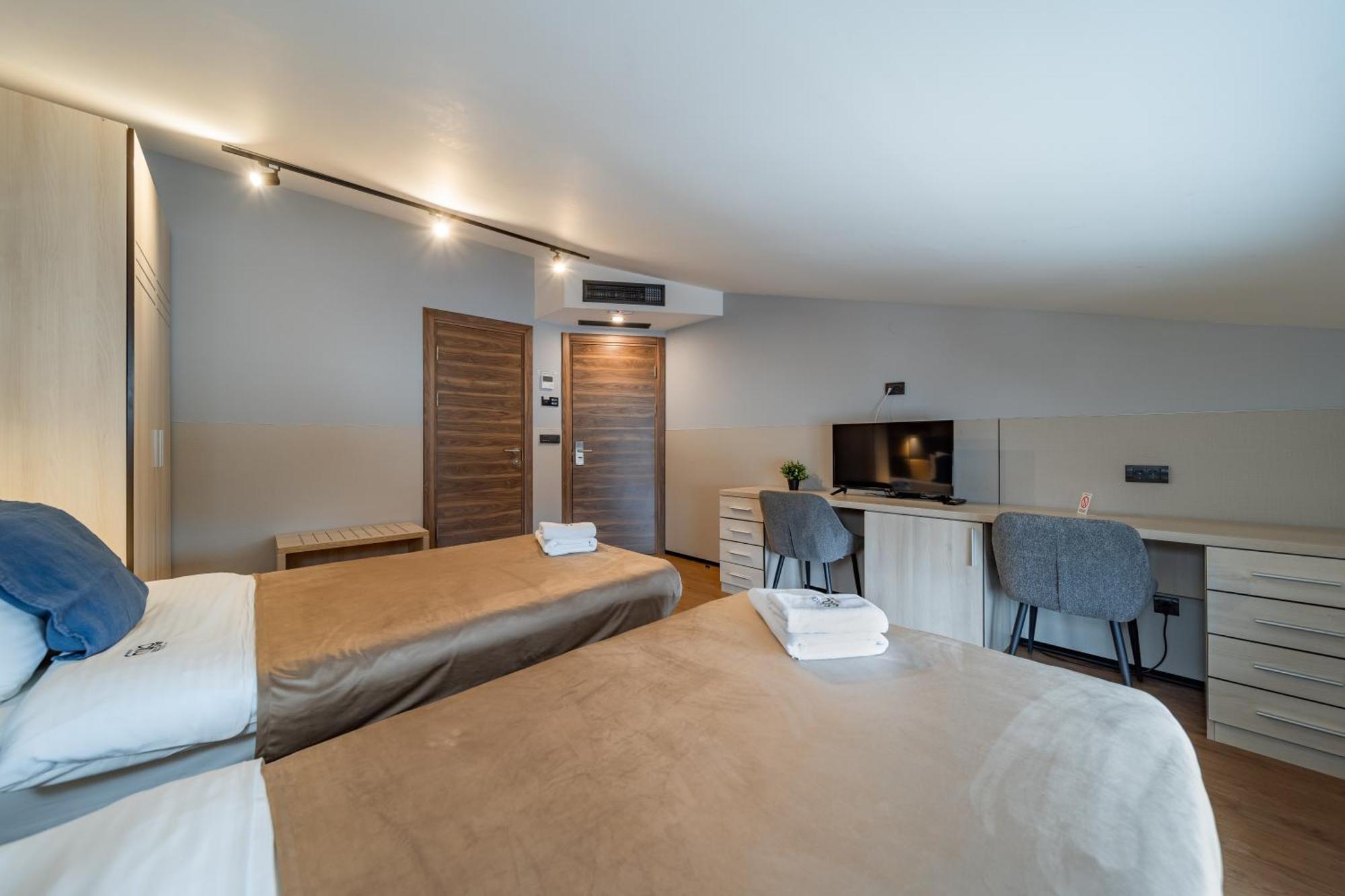Hotel City Code Vizura garni RENEW Belgrad Exterior foto